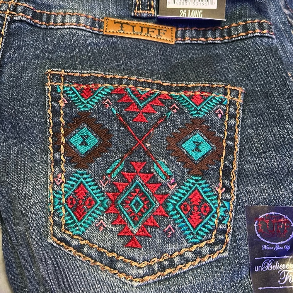 Cowgirl Tuff Ladies Leopard Pride Cropped Jeans Size 27